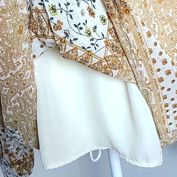Entro Gold & Beige Floral Patchwork Blouse, Long Lantern Sleeves, Size XL - Picture 7 of 9